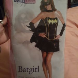Nwt batgirl costume